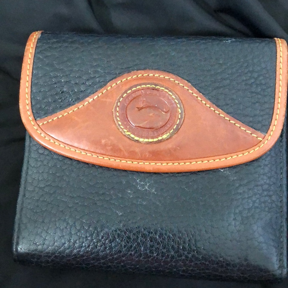 Vintage Dooney & Bourke wallet